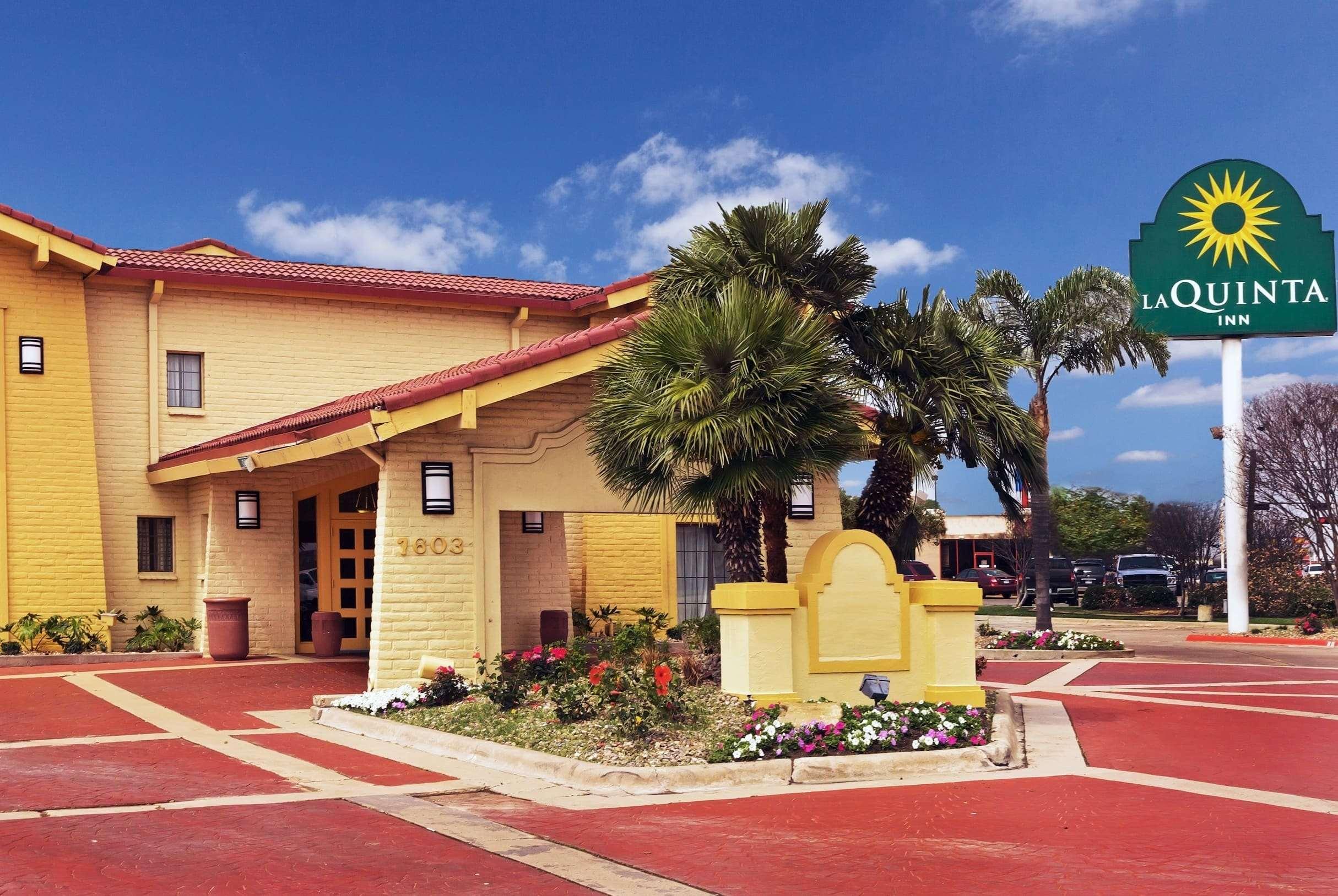 La Quinta Inn By Wyndham Victoria Exterior foto