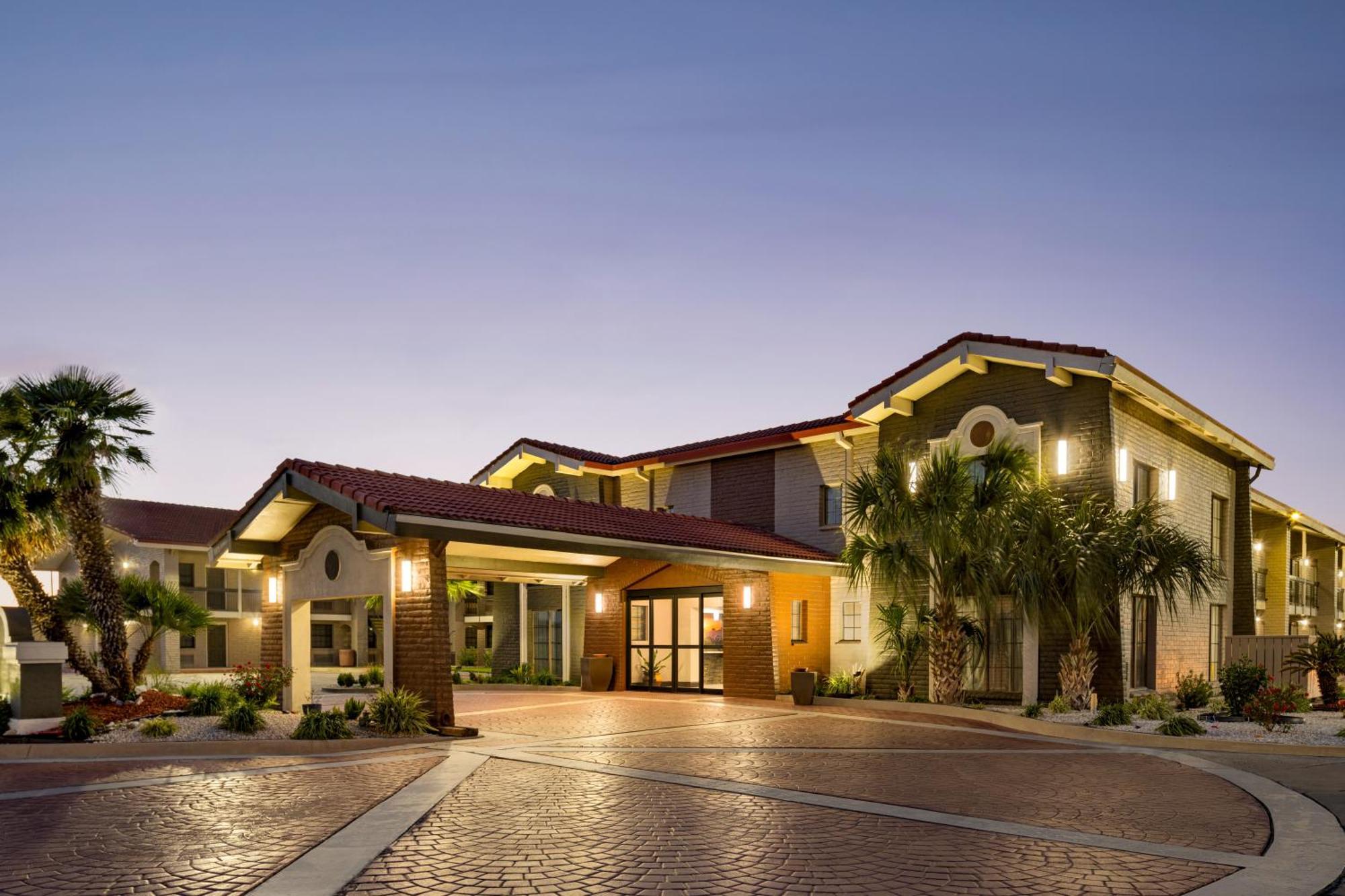 La Quinta Inn By Wyndham Victoria Exterior foto